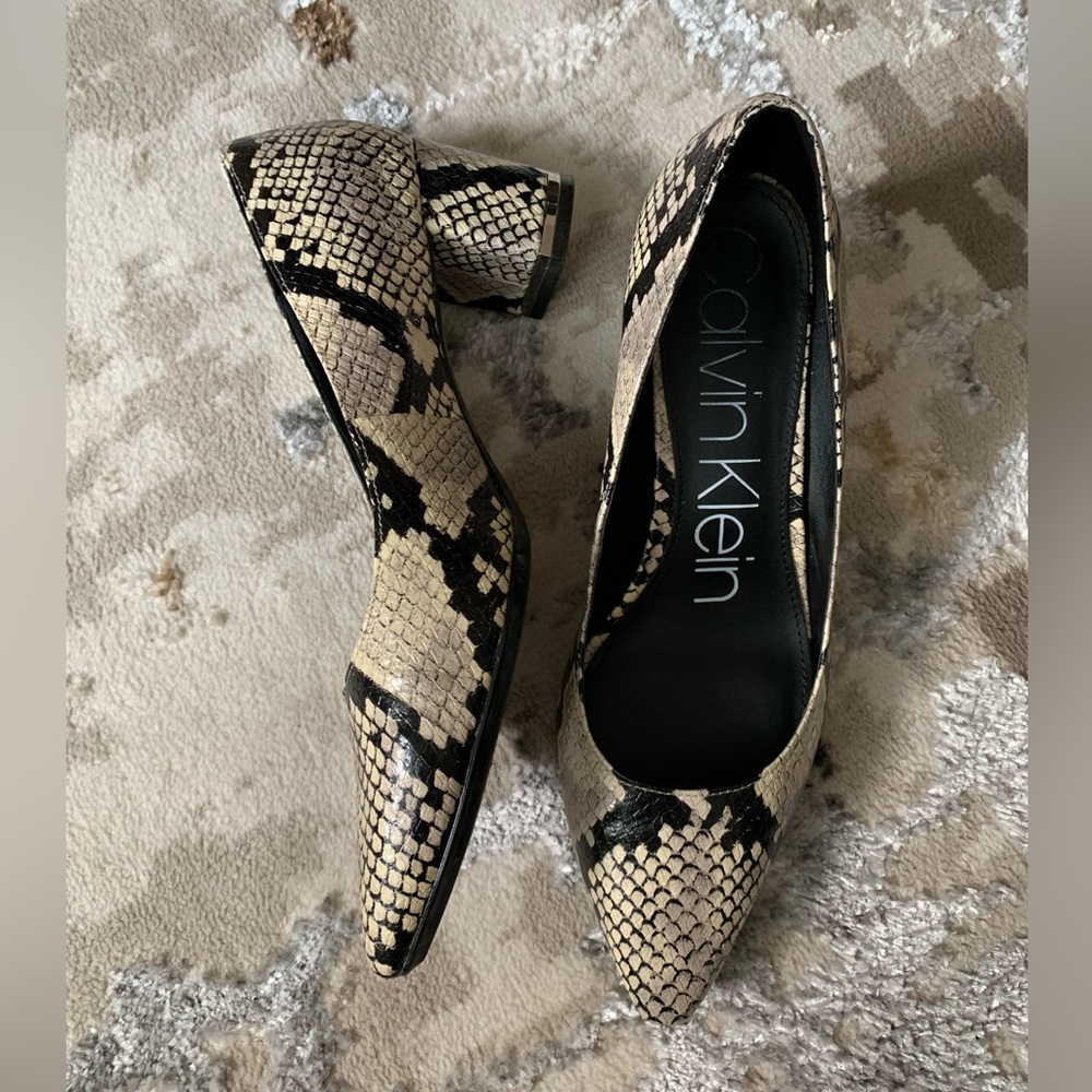 Calvin Klein Shoes - Picture 2 of 4